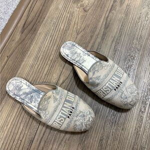 DIOR OFF EMBROIDERED COTTON FLAT MULES 8 used